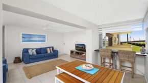 Ashwood 100 Meters To Beach, Shops, Cafes Accom Holidays